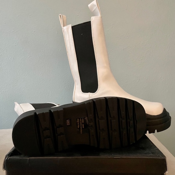 EGO ENERGY ANKLE CHELSEA BIKER BOOT - Picture 3 of 9